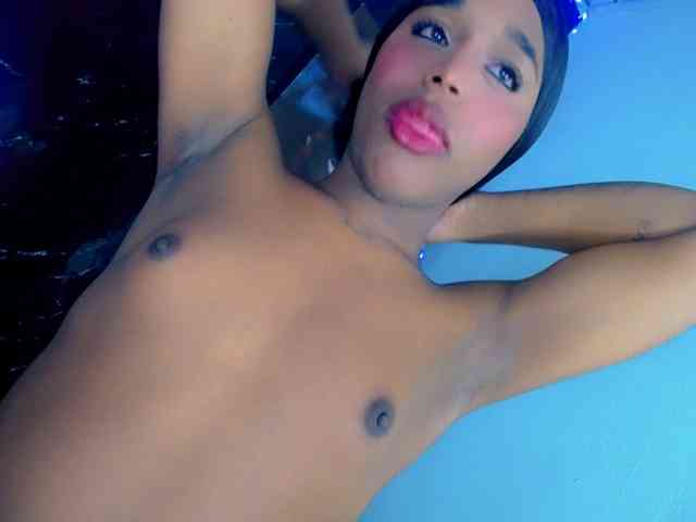 Nashla-D Sex Cam Show