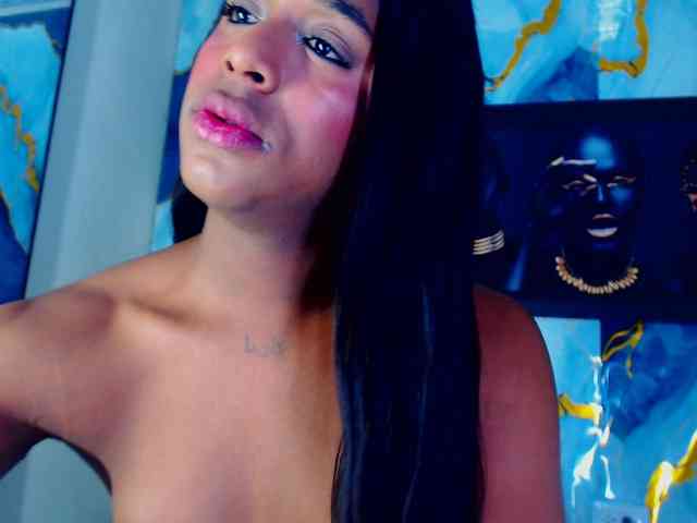 Nashla-D Sex Cam Show