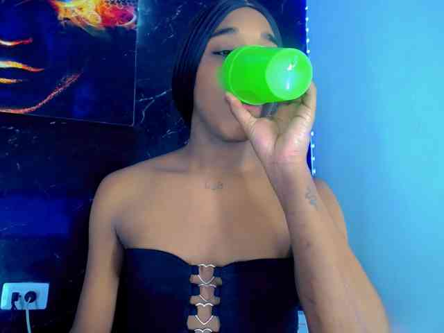 Nashla-D Sex Cam Show