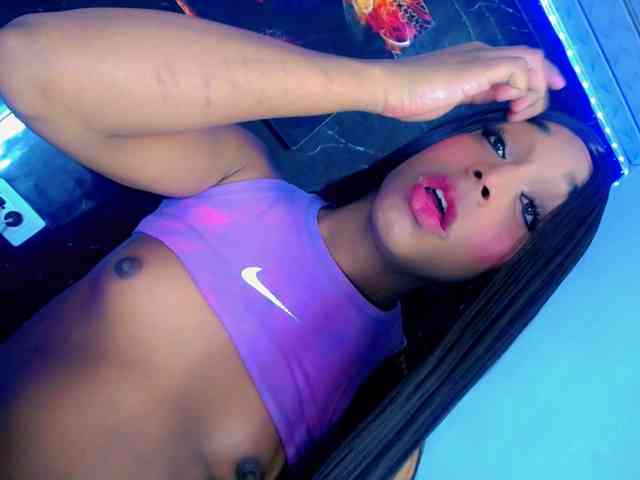 Nashla-D Sex Cam Show