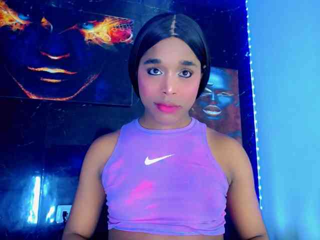 Nashla-D Sex Cam Show