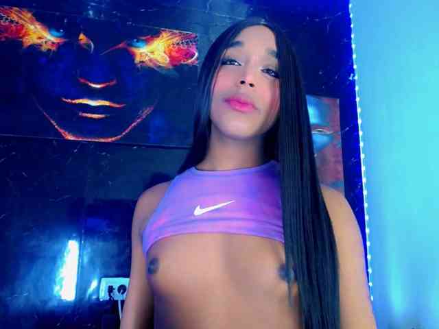 Nashla-D Sex Cam Show