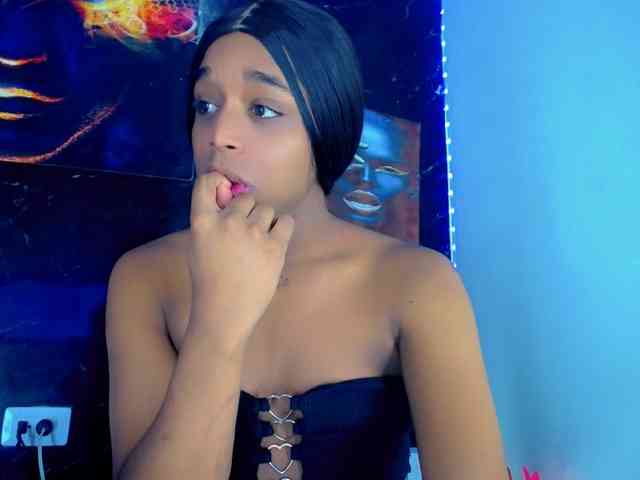 Nashla-D Sex Cam Show