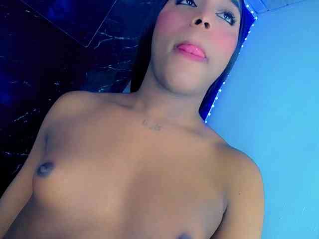 Nashla-D Sex Cam Show