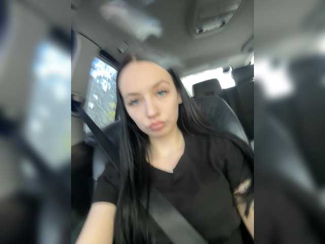 Adelinagilbert Live Cam on BongaCams