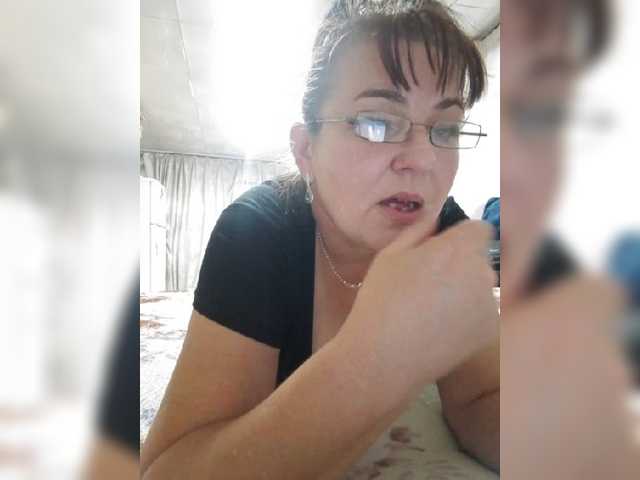 KindaKinda live cam on BongaCams