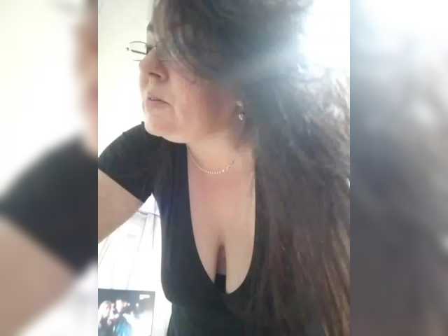 KindaKinda live cam on BongaCams