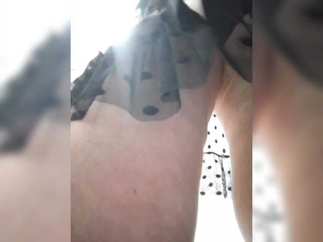 KindaKinda live cam on BongaCams