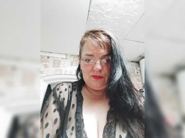 KindaKinda live cam on BongaCams