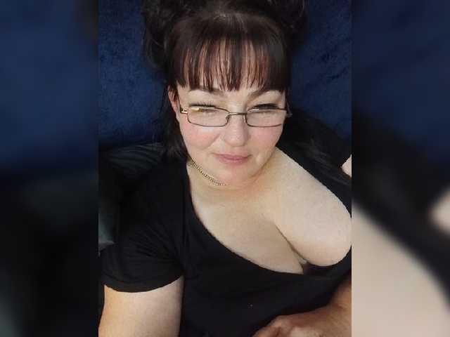 KindaKinda live cam on BongaCams