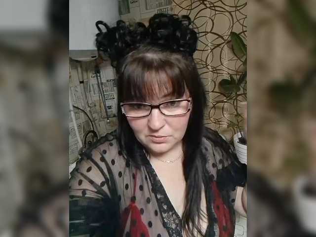 KindaKinda live cam on BongaCams