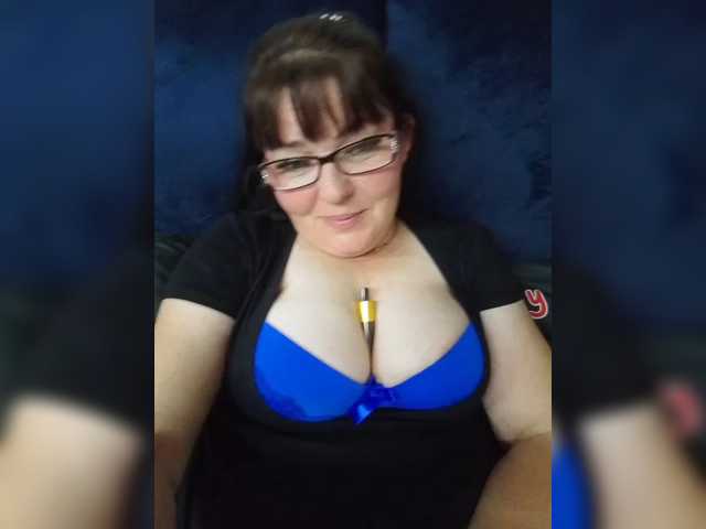KindaKinda live cam on BongaCams