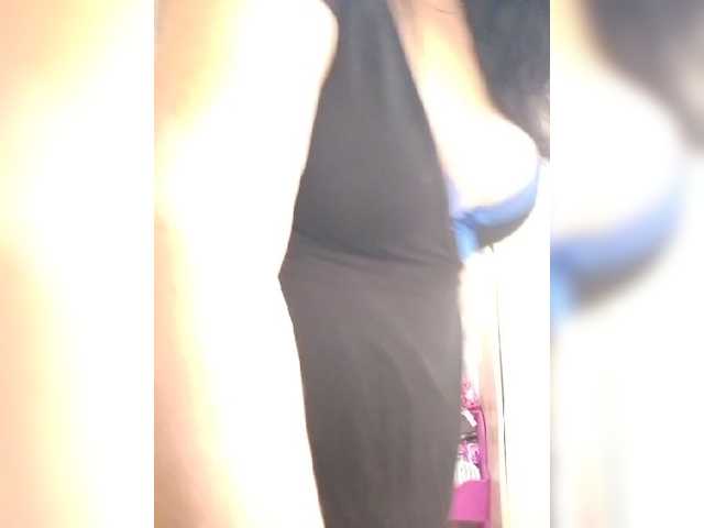 Kindakinda live cam