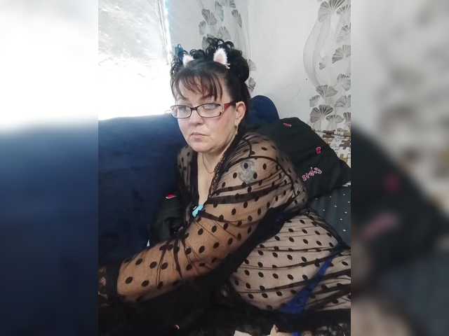 KindaKinda, en directo ahora en BongaCams