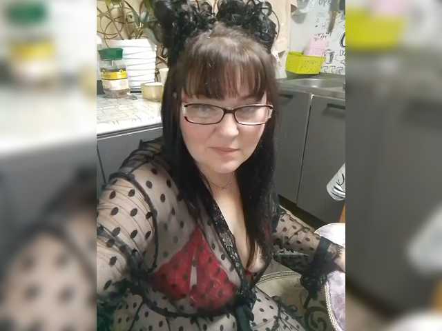 KindaKinda, en directo ahora en BongaCams