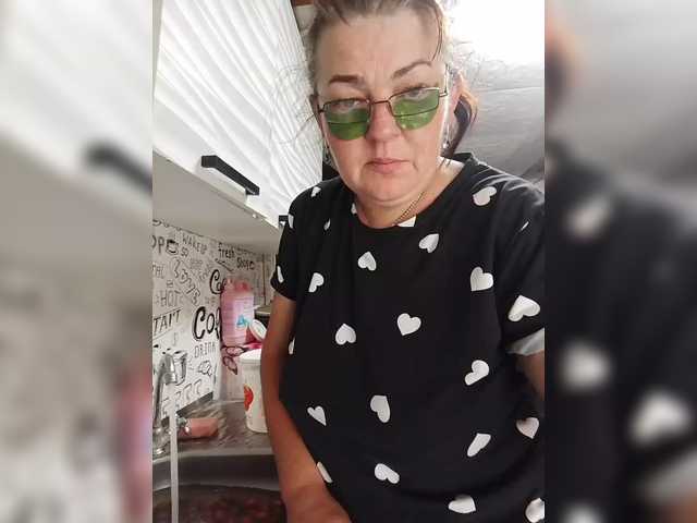 KindaKinda live cam on BongaCams