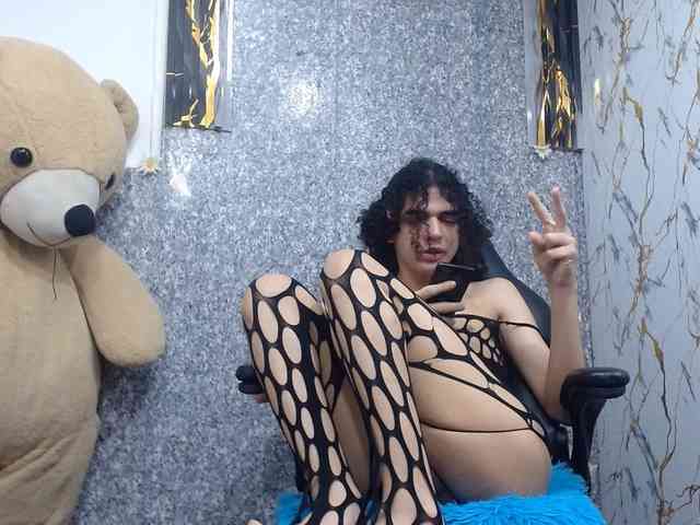 isa-x18 Sex Cam Show