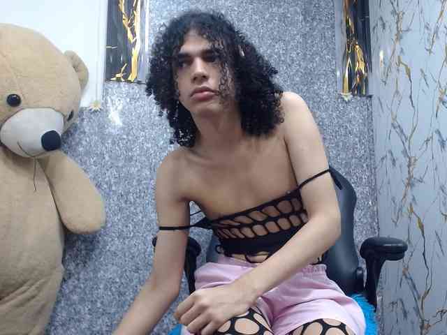 isa-x18 Sex Cam Show