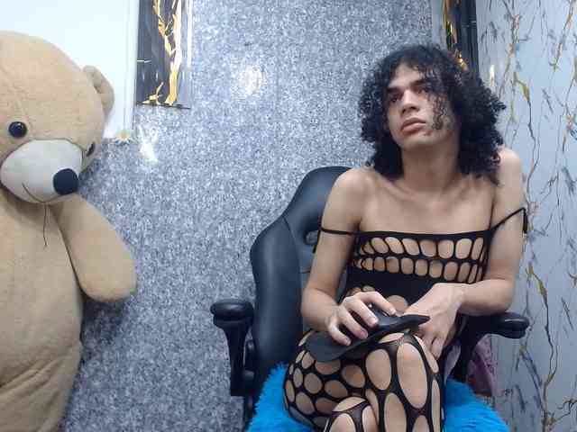 isa-x18 Sex Cam Show