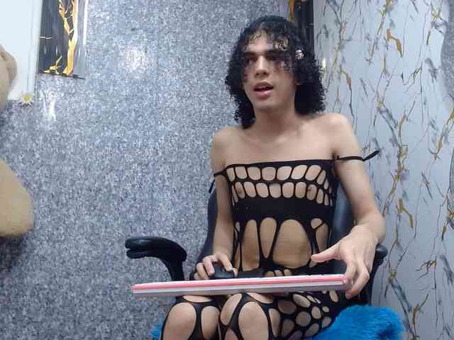 isa-x18 Sex Cam Show