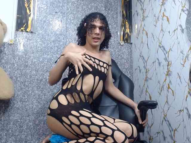 isa-x18 Sex Cam Show