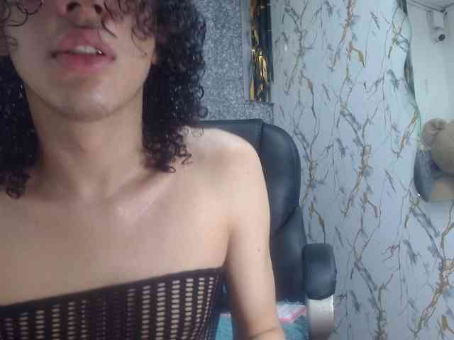 isa-x18 Sex Cam Show