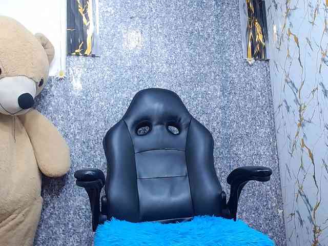 isa-x18 Sex Cam Show
