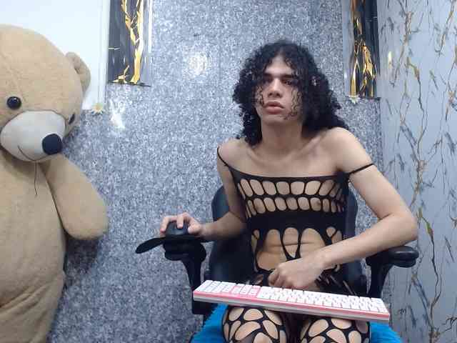 isa-x18 Sex Cam Show