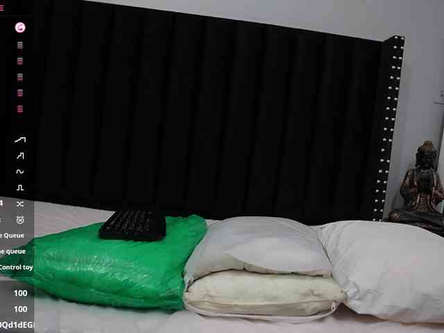 lindaa022 webcam