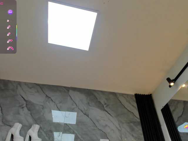 VioletRose's BongaCams show and profile