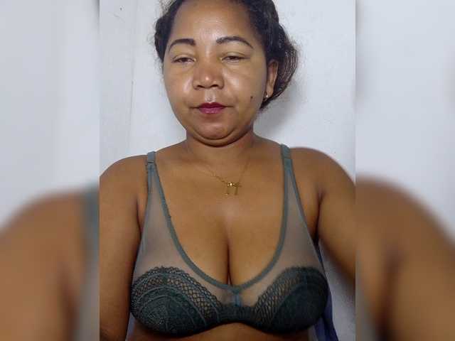 Arianah2 Live Cam on BongaCams