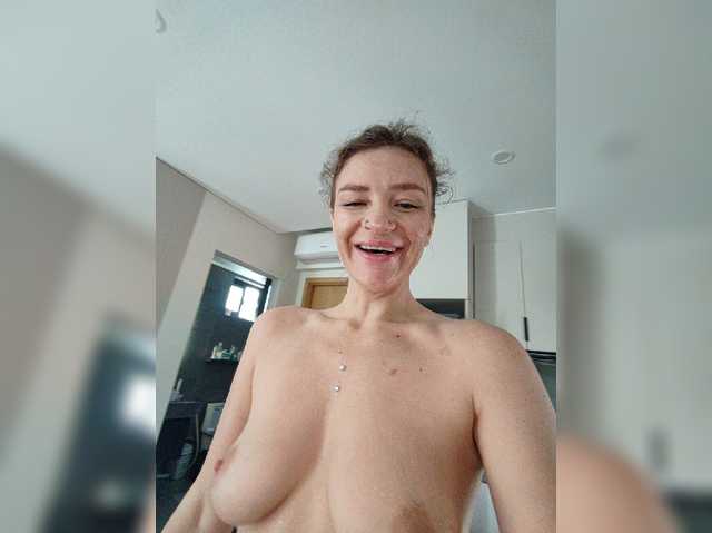 livemyself1, live now on BongaCams