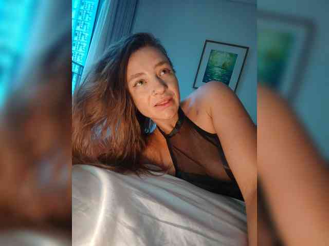 AnnMyself webcam