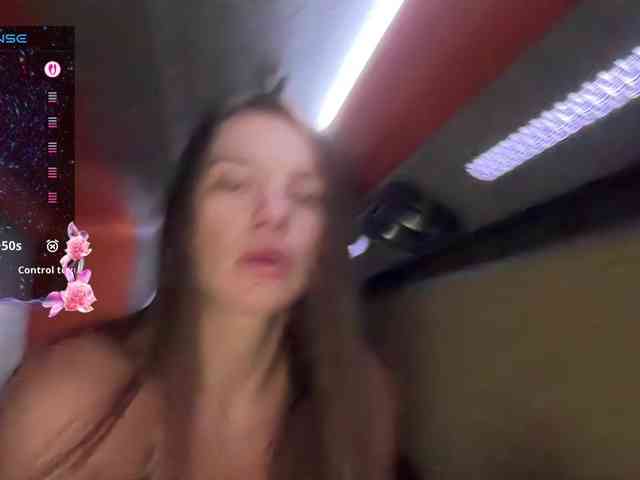 AnnMyself webcam