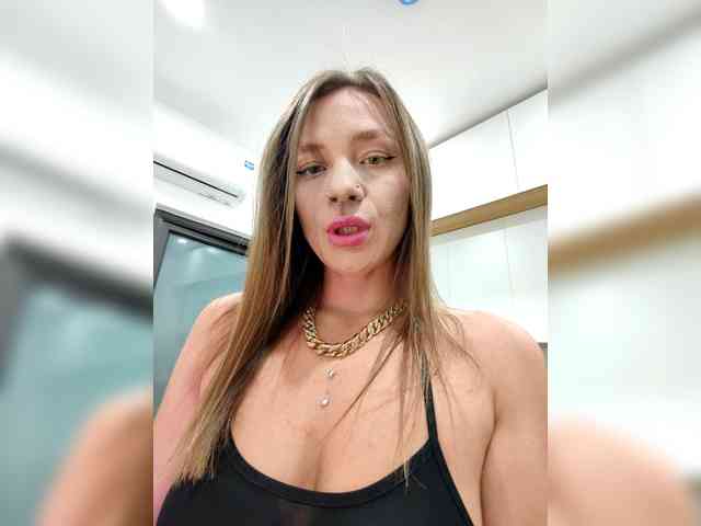 AnnMyself webcam