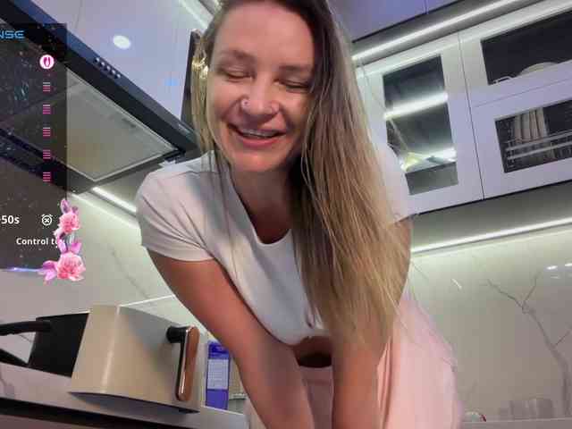 AnnMyself webcam