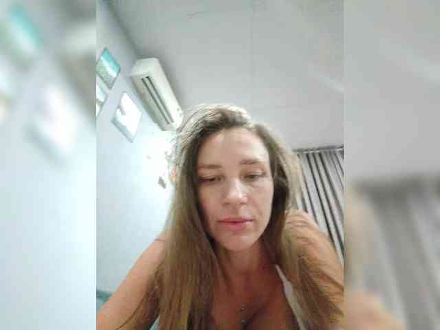 AnnMyself webcam