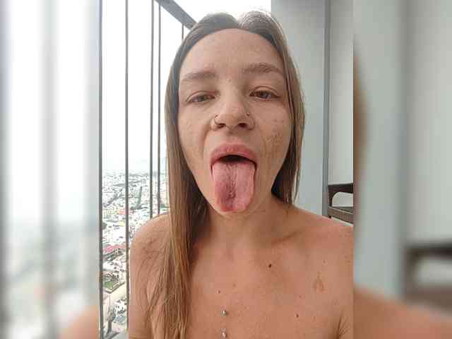 AnnMyself webcam