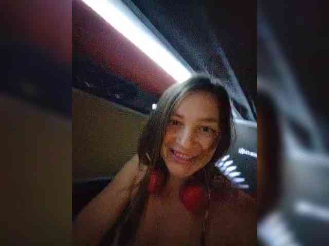 AnnMyself webcam