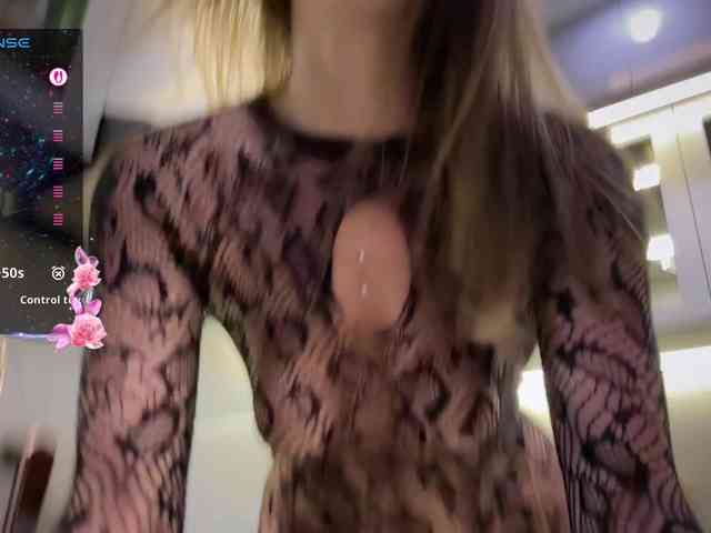 AnnMyself webcam
