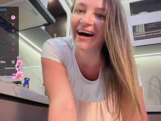 AnnMyself webcam