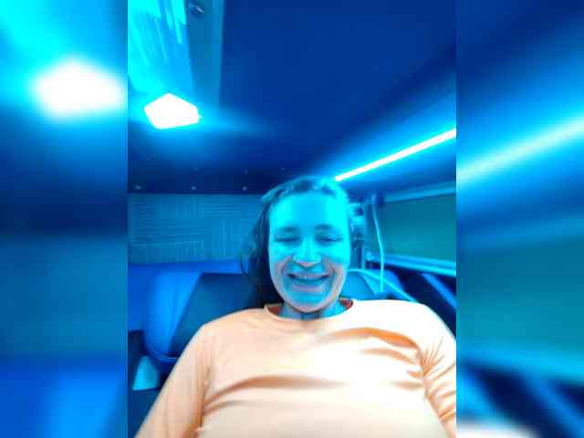 AnnMyself webcam