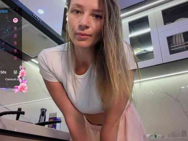AnnMyself webcam