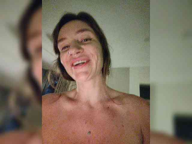 AnaMyself webcam