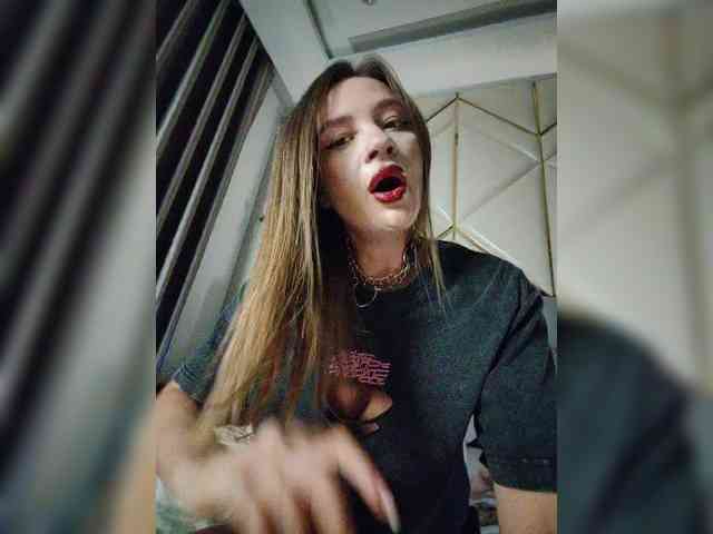 AnnMyself webcam