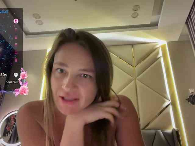 AnnMyself webcam