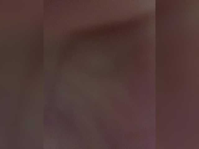 Mokraia-pisia333 live cam on BongaCams