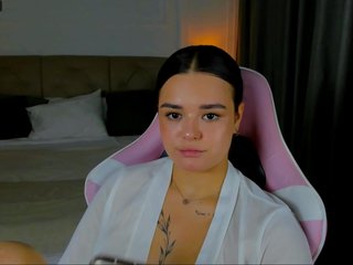 EvaRaider Porn Show