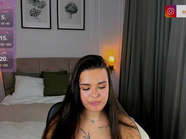 EvaRaider live cam on BongaCams