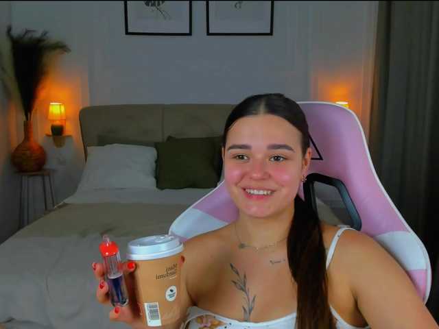 EvaRaider live cam on BongaCams